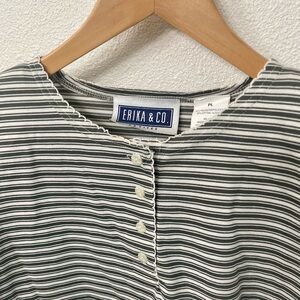 Green and White Short Sleeve Button Down Shirt Size Petite Large